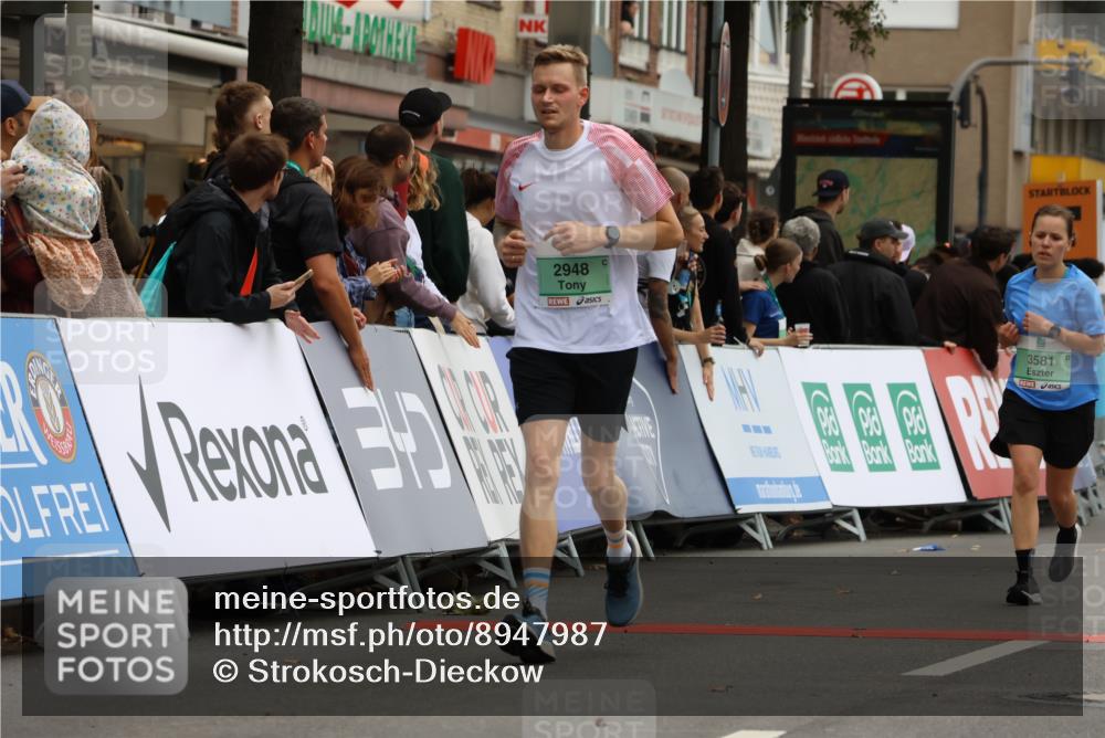 21.09.2025 - PSD Bank Halbmarathon Strokosch-Dieckow http://msf.ph/oto/8947987 21.09.2025 12:30:52 Ziel 2948, 3470, 3581, 3730, 3884 meine-sportfotos.de