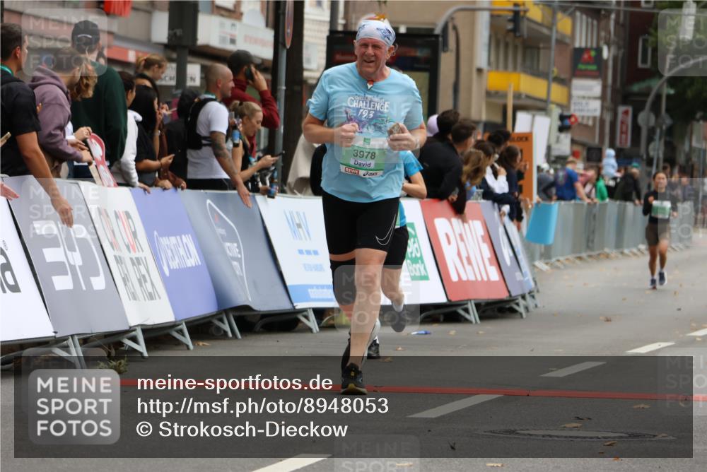 21.09.2025 - PSD Bank Halbmarathon Strokosch-Dieckow http://msf.ph/oto/8948053 21.09.2025 12:32:13 Ziel 1260, 2679, 3289, 3316, 3978, 3994 meine-sportfotos.de