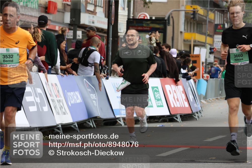 21.09.2025 - PSD Bank Halbmarathon Strokosch-Dieckow http://msf.ph/oto/8948076 21.09.2025 12:32:43 Ziel 3379, 3532, 3660 meine-sportfotos.de