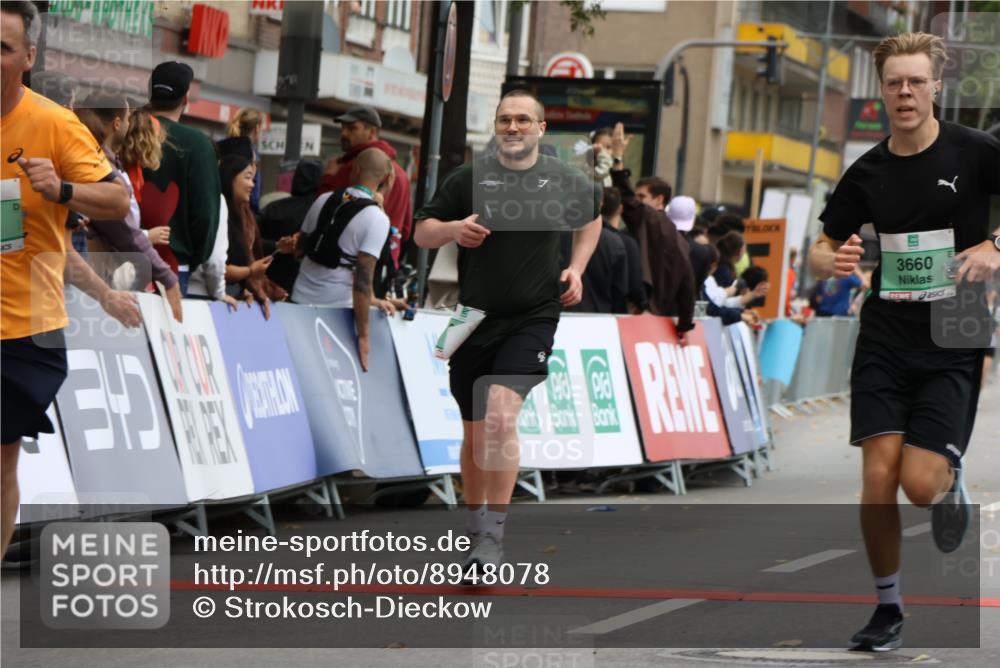 21.09.2025 - PSD Bank Halbmarathon Strokosch-Dieckow http://msf.ph/oto/8948078 21.09.2025 12:32:43 Ziel 3379, 3532, 3660 meine-sportfotos.de