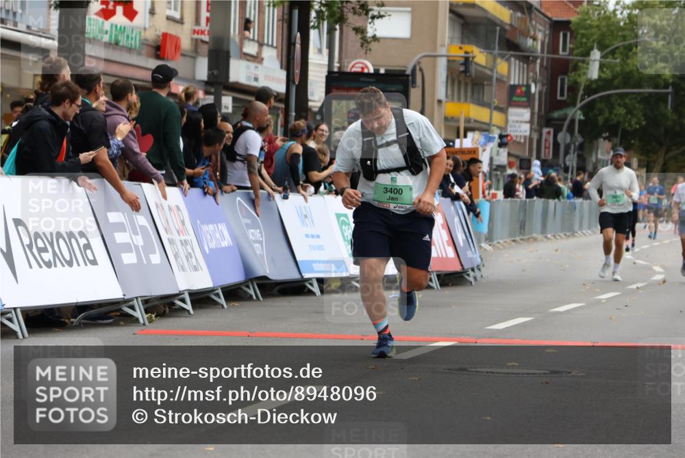 21.09.2025 - PSD Bank Halbmarathon Strokosch-Dieckow http://msf.ph/oto/8948096 21.09.2025 12:33:20 Ziel 1301, 1302, 3250, 3370, 3400 meine-sportfotos.de