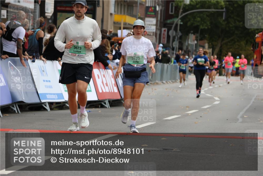 21.09.2025 - PSD Bank Halbmarathon Strokosch-Dieckow http://msf.ph/oto/8948101 21.09.2025 12:33:27 Ziel 3400, 3673, 3723 meine-sportfotos.de