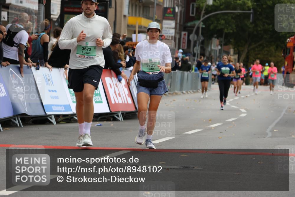 21.09.2025 - PSD Bank Halbmarathon Strokosch-Dieckow http://msf.ph/oto/8948102 21.09.2025 12:33:27 Ziel 3400, 3673, 3723 meine-sportfotos.de
