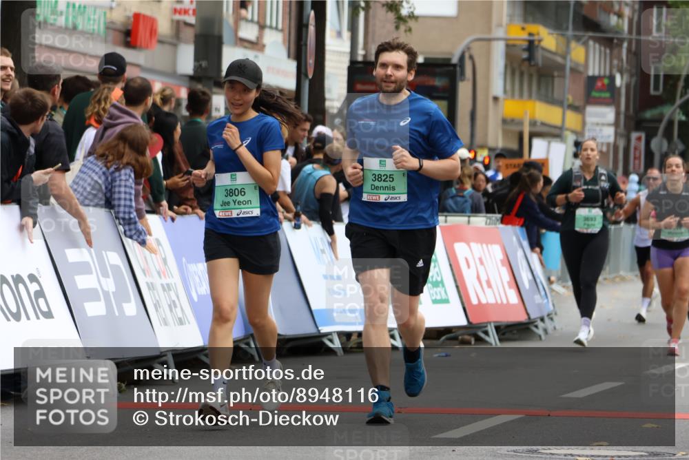 21.09.2025 - PSD Bank Halbmarathon Strokosch-Dieckow http://msf.ph/oto/8948116 21.09.2025 12:33:49 Ziel 3401, 3693, 3697, 3806, 3825 meine-sportfotos.de
