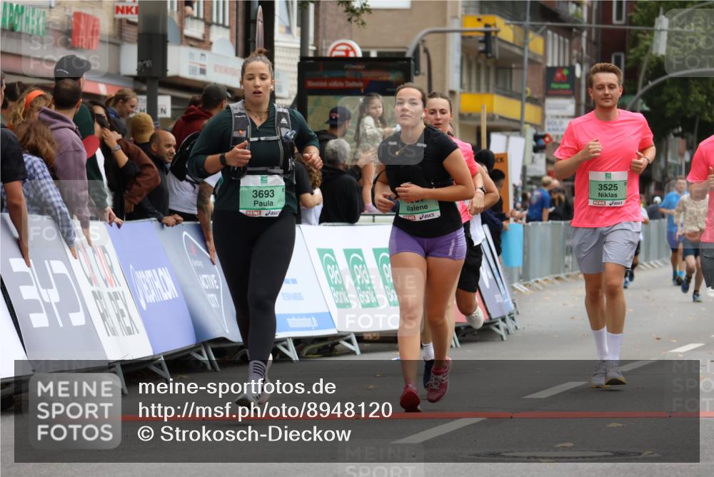 21.09.2025 - PSD Bank Halbmarathon Strokosch-Dieckow http://msf.ph/oto/8948120 21.09.2025 12:33:55 Ziel 1650, 2735, 3509, 3525, 3693, 3697, 3806, 3825 meine-sportfotos.de