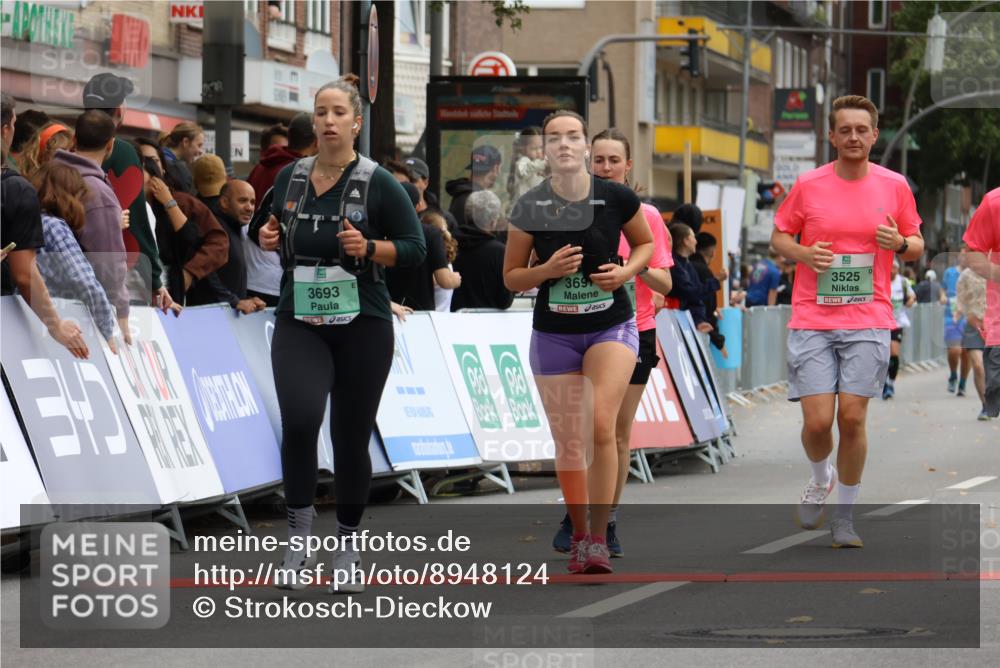 21.09.2025 - PSD Bank Halbmarathon Strokosch-Dieckow http://msf.ph/oto/8948124 21.09.2025 12:33:55 Ziel 1650, 2735, 3509, 3525, 3693, 3697, 3806, 3825 meine-sportfotos.de