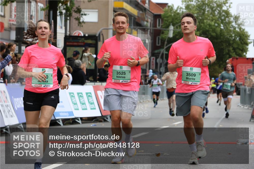 21.09.2025 - PSD Bank Halbmarathon Strokosch-Dieckow http://msf.ph/oto/8948128 21.09.2025 12:33:58 Ziel 1650, 2735, 3509, 3525, 3693, 3697, 3806, 3812, 3825, 3826, 3862 meine-sportfotos.de