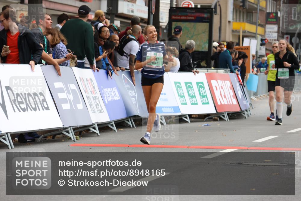 21.09.2025 - PSD Bank Halbmarathon Strokosch-Dieckow http://msf.ph/oto/8948165 21.09.2025 12:35:09 Ziel 1341, 1680, 3387, 3811, 3883 meine-sportfotos.de