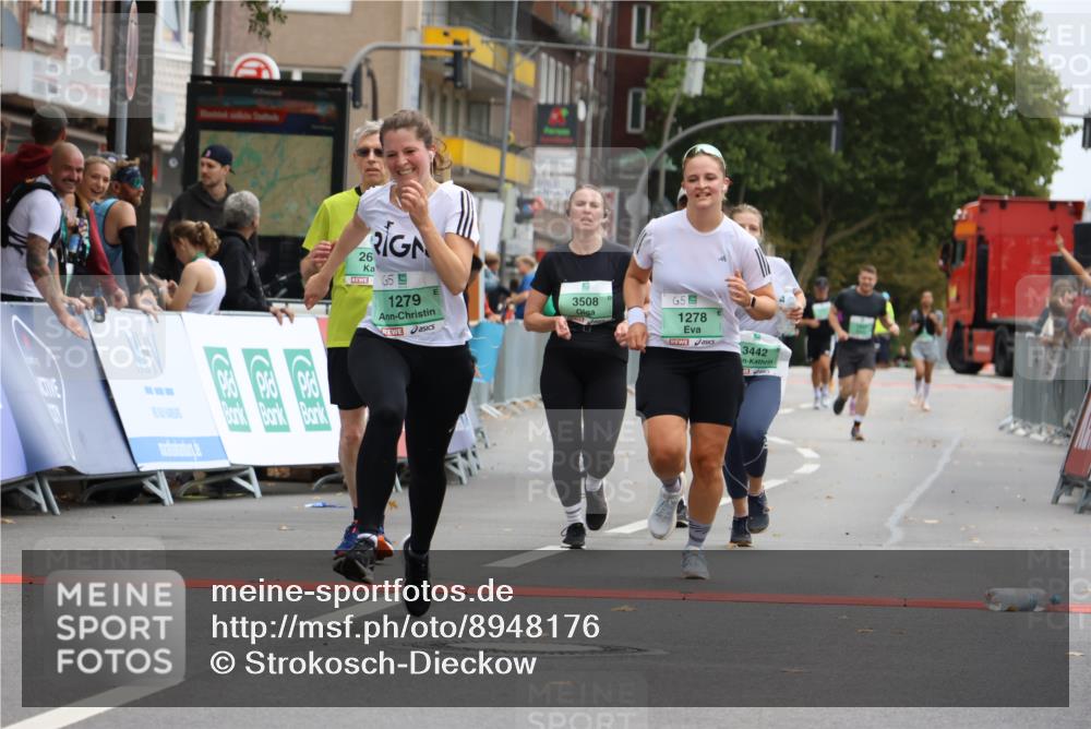 21.09.2025 - PSD Bank Halbmarathon Strokosch-Dieckow http://msf.ph/oto/8948176 21.09.2025 12:35:17 Ziel 1278, 1279, 1341, 2647, 3322, 3442, 3508, 3883 meine-sportfotos.de