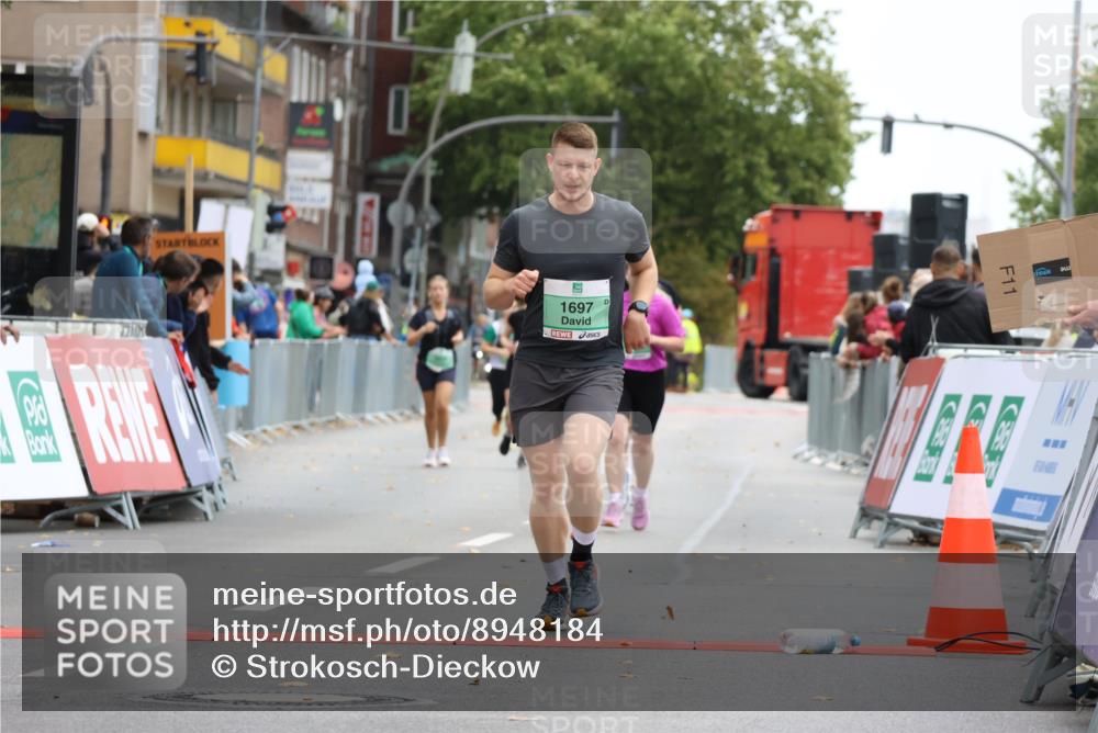 21.09.2025 - PSD Bank Halbmarathon Strokosch-Dieckow http://msf.ph/oto/8948184 21.09.2025 12:35:30 Ziel 1697, 2524, 3322, 3442, 3788 meine-sportfotos.de