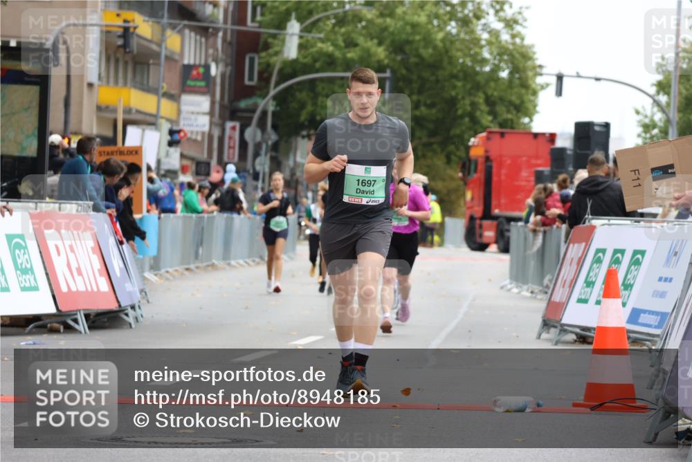 21.09.2025 - PSD Bank Halbmarathon Strokosch-Dieckow http://msf.ph/oto/8948185 21.09.2025 12:35:30 Ziel 1697, 2524, 3322, 3442, 3788 meine-sportfotos.de