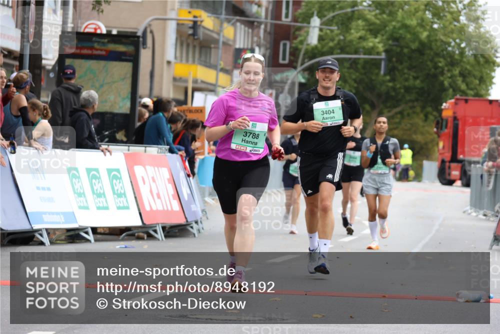 21.09.2025 - PSD Bank Halbmarathon Strokosch-Dieckow http://msf.ph/oto/8948192 21.09.2025 12:35:36 Ziel 1697, 3404, 3650, 3788 meine-sportfotos.de