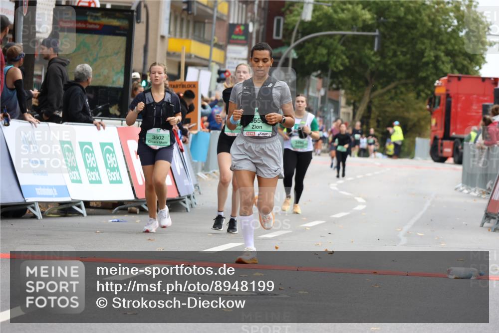 21.09.2025 - PSD Bank Halbmarathon Strokosch-Dieckow http://msf.ph/oto/8948199 21.09.2025 12:35:41 Ziel 3404, 3499, 3502, 3650, 3664, 3788 meine-sportfotos.de