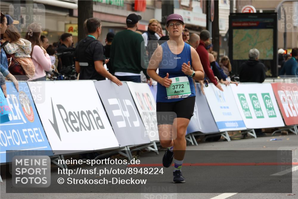 21.09.2025 - PSD Bank Halbmarathon Strokosch-Dieckow http://msf.ph/oto/8948224 21.09.2025 12:36:30 Ziel 2802, 2807, 3721, 3772 meine-sportfotos.de