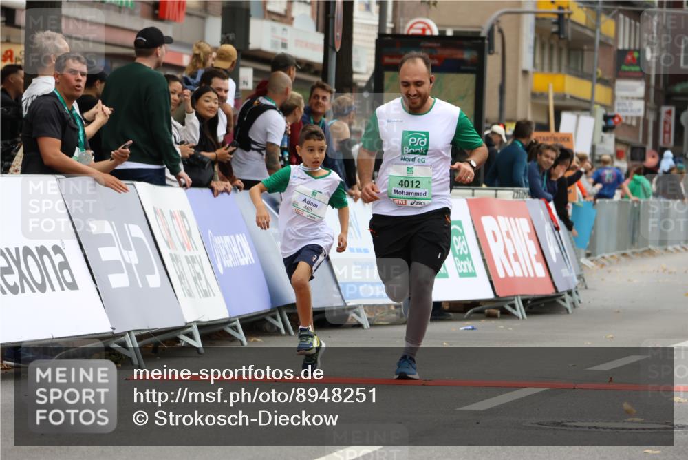 21.09.2025 - PSD Bank Halbmarathon Strokosch-Dieckow http://msf.ph/oto/8948251 21.09.2025 12:36:51 Ziel 3035, 3125, 4012 meine-sportfotos.de