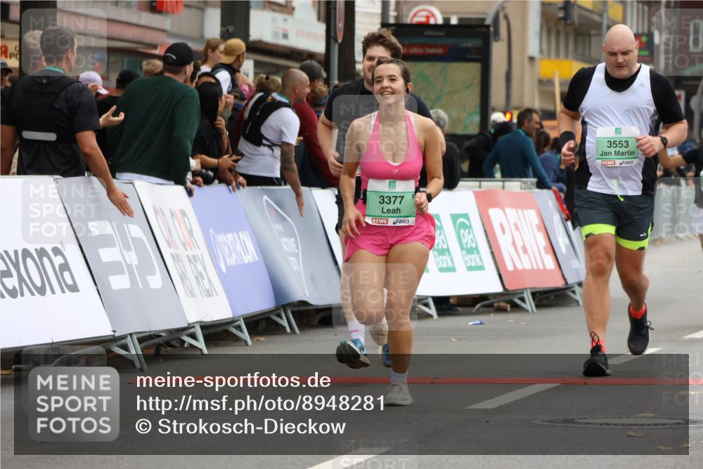 21.09.2025 - PSD Bank Halbmarathon Strokosch-Dieckow http://msf.ph/oto/8948281 21.09.2025 12:37:44 Ziel 3377, 3398, 3405, 3553, 3717, 3832 meine-sportfotos.de