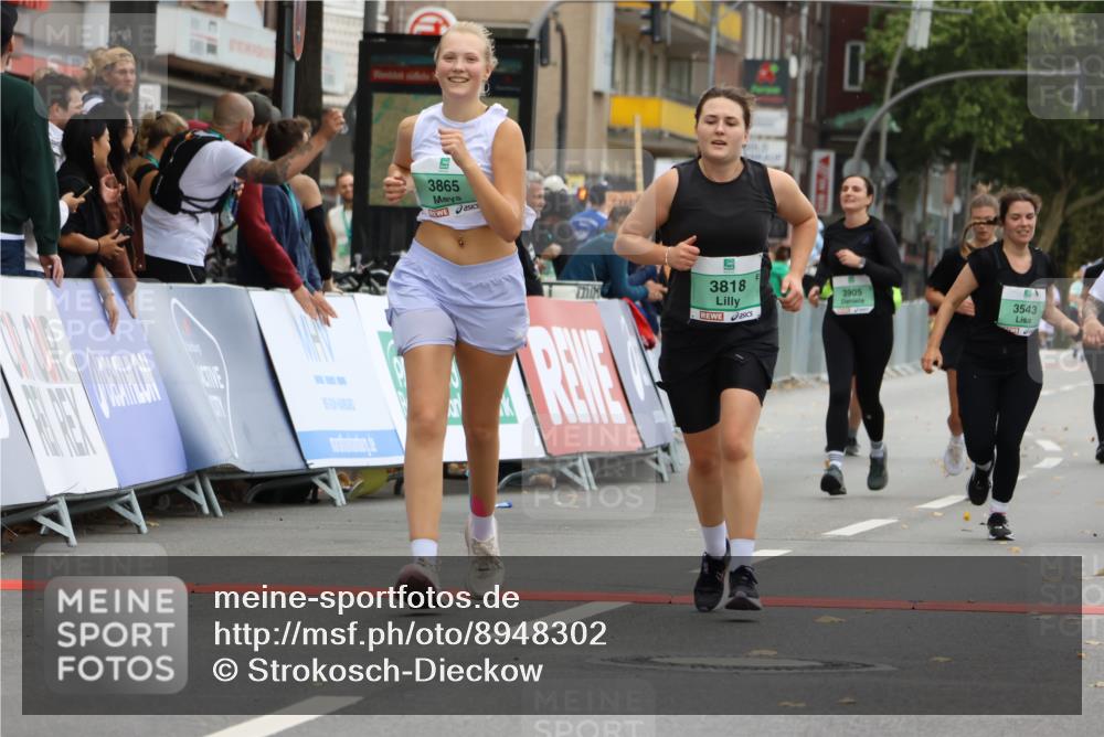 21.09.2025 - PSD Bank Halbmarathon Strokosch-Dieckow http://msf.ph/oto/8948302 21.09.2025 12:38:03 Ziel 3233, 3487, 3543, 3703, 3818, 3865, 3905 meine-sportfotos.de