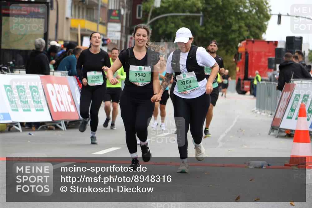 21.09.2025 - PSD Bank Halbmarathon Strokosch-Dieckow http://msf.ph/oto/8948316 21.09.2025 12:38:07 Ziel 1156, 3233, 3487, 3543, 3703, 3799, 3818, 3865, 3905 meine-sportfotos.de