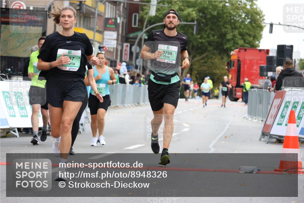 21.09.2025 - PSD Bank Halbmarathon Strokosch-Dieckow http://msf.ph/oto/8948326 21.09.2025 12:38:10 Ziel 1156, 3211, 3212, 3487, 3543, 3703, 3799, 3818, 3865, 3905 meine-sportfotos.de