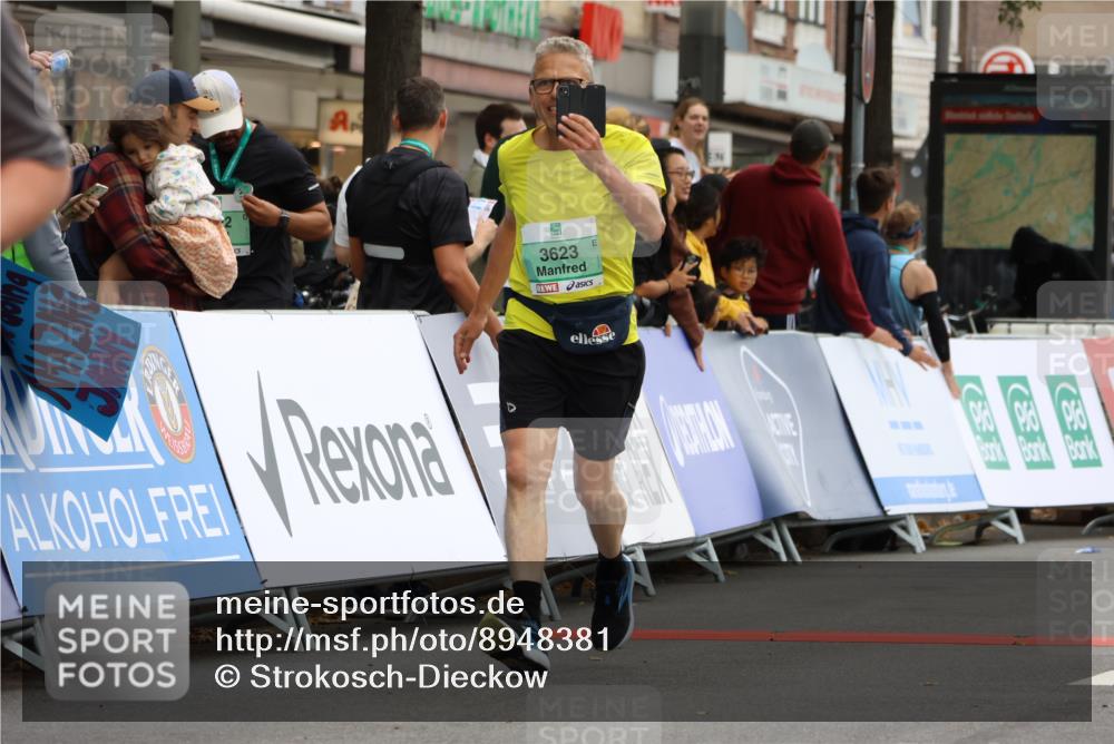 21.09.2025 - PSD Bank Halbmarathon Strokosch-Dieckow http://msf.ph/oto/8948381 21.09.2025 12:39:28 Ziel 2709, 2765, 3566, 3623 meine-sportfotos.de
