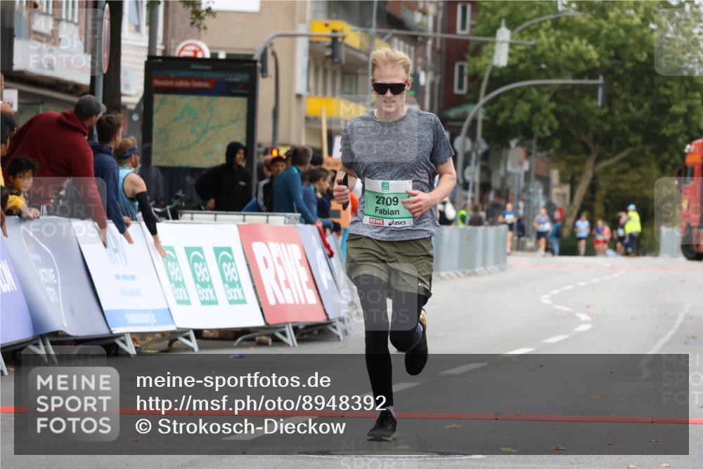 21.09.2025 - PSD Bank Halbmarathon Strokosch-Dieckow http://msf.ph/oto/8948392 21.09.2025 12:39:32 Ziel 2709, 2765, 3566, 3622, 3623 meine-sportfotos.de