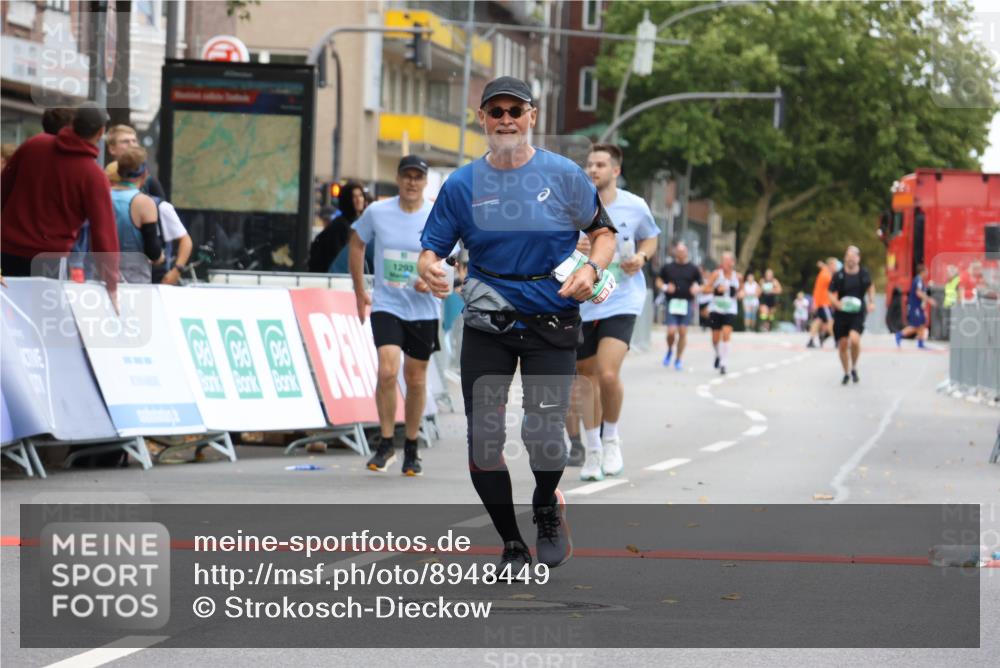 21.09.2025 - PSD Bank Halbmarathon Strokosch-Dieckow http://msf.ph/oto/8948449 21.09.2025 12:41:00 Ziel 1291, 1293, 1540, 3459, 3676 meine-sportfotos.de