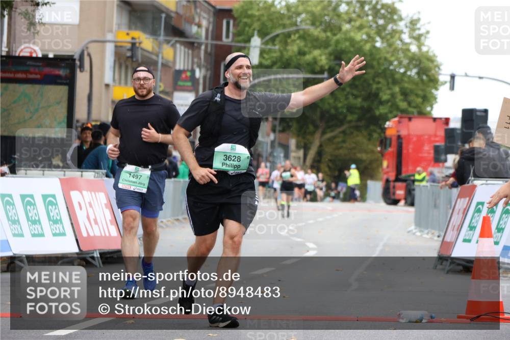 21.09.2025 - PSD Bank Halbmarathon Strokosch-Dieckow http://msf.ph/oto/8948483 21.09.2025 12:41:27 Ziel 1352, 1497, 3628 meine-sportfotos.de