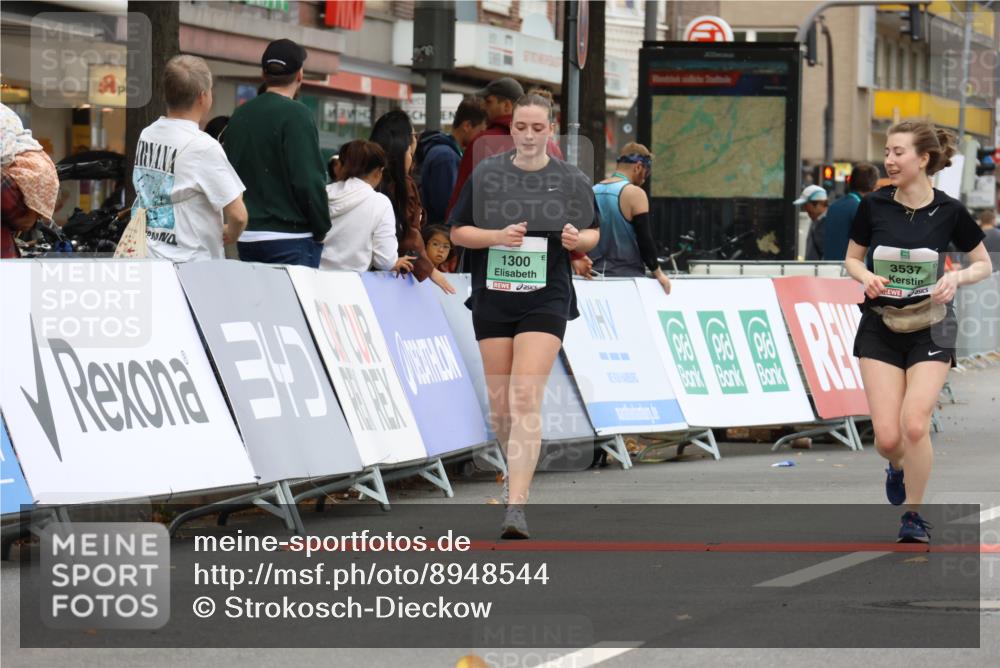 21.09.2025 - PSD Bank Halbmarathon Strokosch-Dieckow http://msf.ph/oto/8948544 21.09.2025 12:42:28 Ziel 1300, 3241, 3381, 3495, 3537, 3702 meine-sportfotos.de
