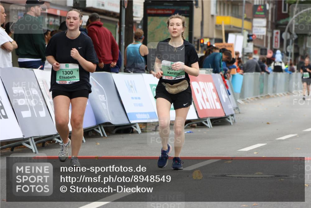 21.09.2025 - PSD Bank Halbmarathon Strokosch-Dieckow http://msf.ph/oto/8948549 21.09.2025 12:42:30 Ziel 1300, 3241, 3381, 3495, 3537 meine-sportfotos.de