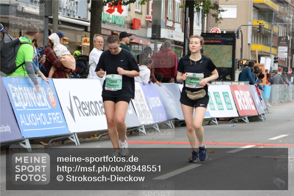 21.09.2025 - PSD Bank Halbmarathon Strokosch-Dieckow http://msf.ph/oto/8948551 21.09.2025 12:42:31 Ziel 1300, 3241, 3381, 3495, 3537 meine-sportfotos.de
