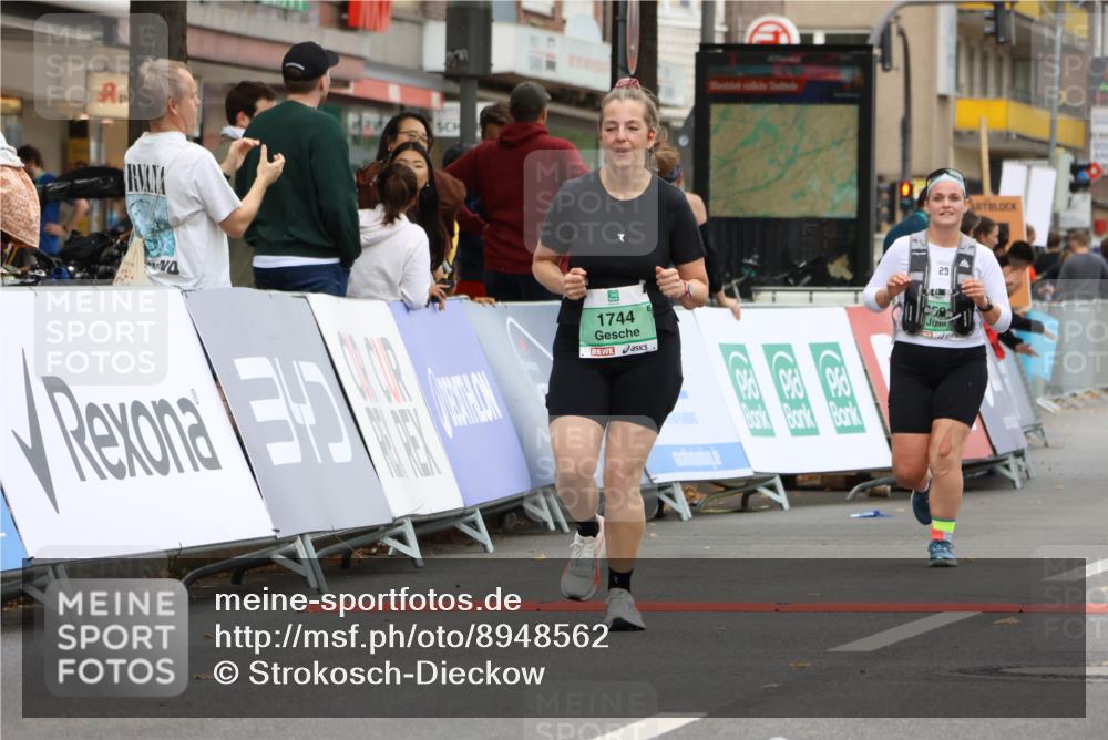 21.09.2025 - PSD Bank Halbmarathon Strokosch-Dieckow http://msf.ph/oto/8948562 21.09.2025 12:42:48 Ziel 1744, 3591 meine-sportfotos.de