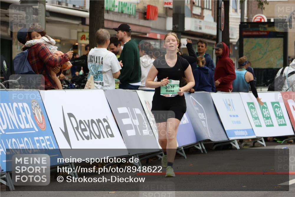 21.09.2025 - PSD Bank Halbmarathon Strokosch-Dieckow http://msf.ph/oto/8948622 21.09.2025 12:43:47 Ziel 3877 meine-sportfotos.de