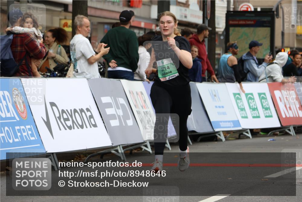 21.09.2025 - PSD Bank Halbmarathon Strokosch-Dieckow http://msf.ph/oto/8948646 21.09.2025 12:44:11 Ziel 1516, 3714, 3744 meine-sportfotos.de