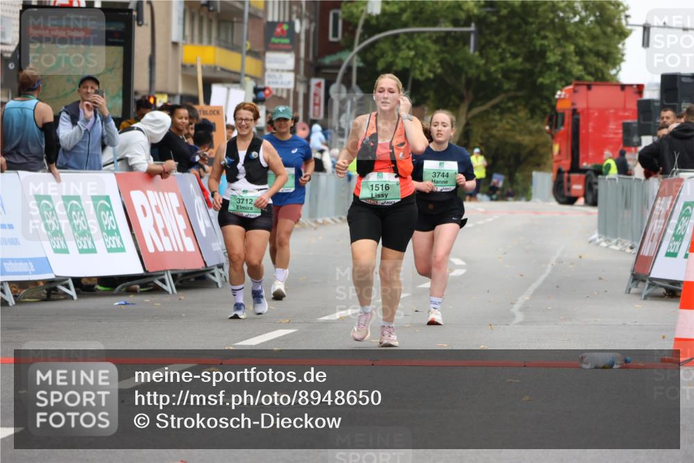 21.09.2025 - PSD Bank Halbmarathon Strokosch-Dieckow http://msf.ph/oto/8948650 21.09.2025 12:44:14 Ziel 1516, 3712, 3714, 3744 meine-sportfotos.de