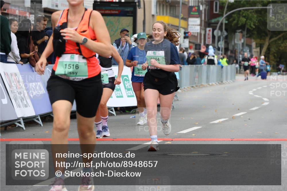 21.09.2025 - PSD Bank Halbmarathon Strokosch-Dieckow http://msf.ph/oto/8948657 21.09.2025 12:44:17 Ziel 1516, 3712, 3714, 3744, 3850 meine-sportfotos.de
