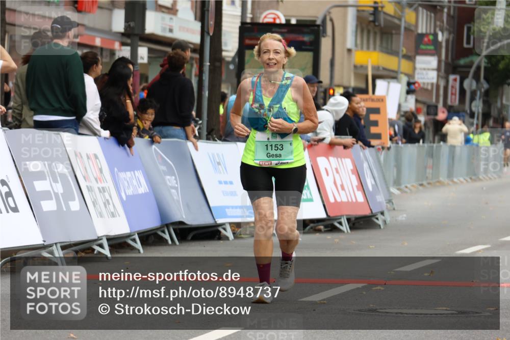 21.09.2025 - PSD Bank Halbmarathon Strokosch-Dieckow http://msf.ph/oto/8948737 21.09.2025 12:46:05 Ziel 1153, 3589, 3751 meine-sportfotos.de