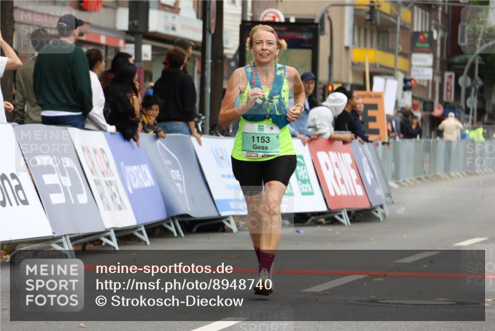 21.09.2025 - PSD Bank Halbmarathon Strokosch-Dieckow http://msf.ph/oto/8948740 21.09.2025 12:46:05 Ziel 1153, 3589, 3751 meine-sportfotos.de