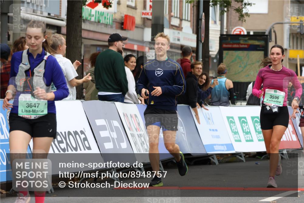 21.09.2025 - PSD Bank Halbmarathon Strokosch-Dieckow http://msf.ph/oto/8948757 21.09.2025 12:46:48 Ziel 3596, 3647, 3872 meine-sportfotos.de