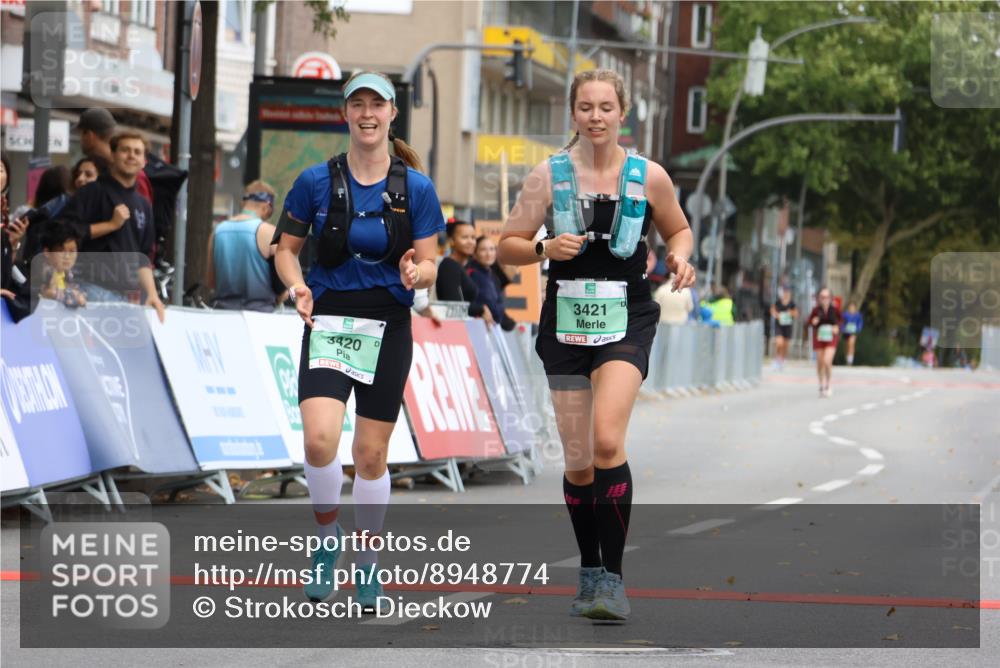 21.09.2025 - PSD Bank Halbmarathon Strokosch-Dieckow http://msf.ph/oto/8948774 21.09.2025 12:47:07 Ziel 3420, 3421 meine-sportfotos.de