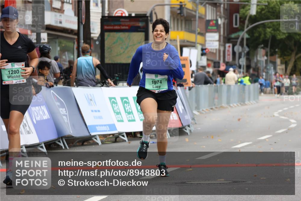 21.09.2025 - PSD Bank Halbmarathon Strokosch-Dieckow http://msf.ph/oto/8948803 21.09.2025 12:47:53 Ziel 1280, 1974, 3579 meine-sportfotos.de