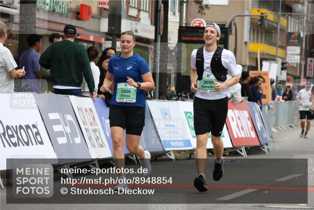 21.09.2025 - PSD Bank Halbmarathon Strokosch-Dieckow http://msf.ph/oto/8948854 21.09.2025 12:49:34 Ziel 1006, 3699, 4060 meine-sportfotos.de