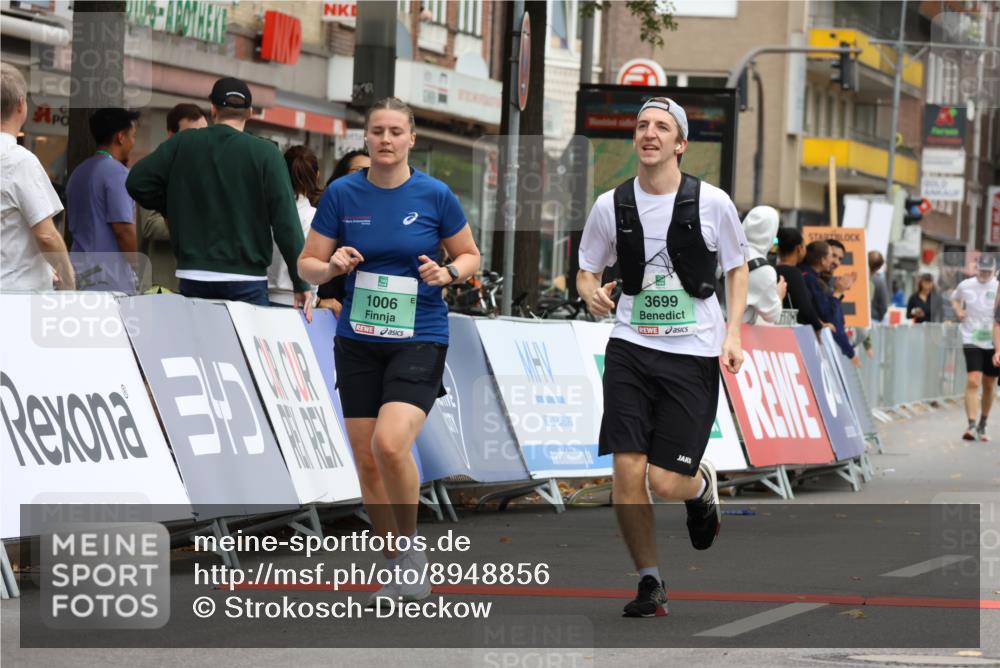 21.09.2025 - PSD Bank Halbmarathon Strokosch-Dieckow http://msf.ph/oto/8948856 21.09.2025 12:49:34 Ziel 1006, 3699, 4060 meine-sportfotos.de