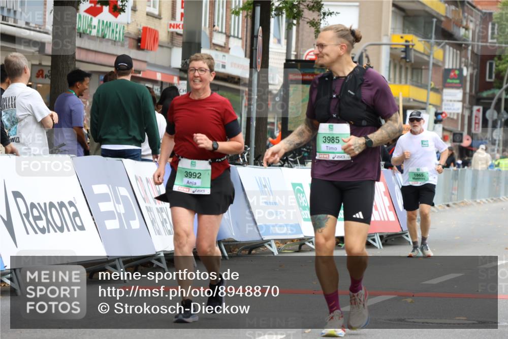 21.09.2025 - PSD Bank Halbmarathon Strokosch-Dieckow http://msf.ph/oto/8948870 21.09.2025 12:49:45 Ziel 1865, 3303, 3985, 3992, 4060 meine-sportfotos.de