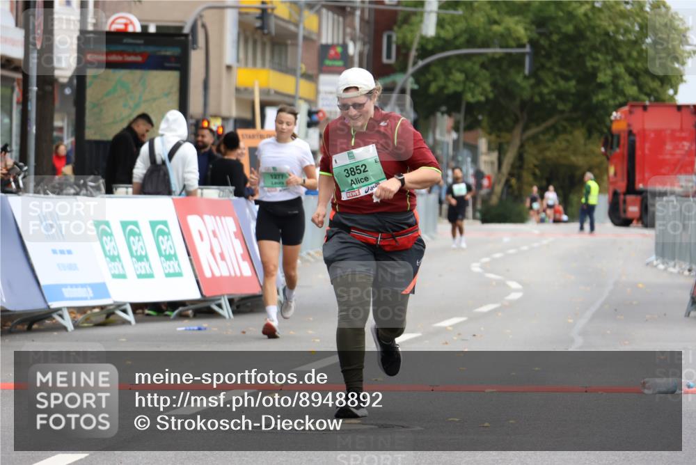 21.09.2025 - PSD Bank Halbmarathon Strokosch-Dieckow http://msf.ph/oto/8948892 21.09.2025 12:50:34 Ziel 1277, 3852 meine-sportfotos.de