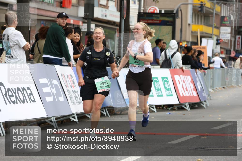 21.09.2025 - PSD Bank Halbmarathon Strokosch-Dieckow http://msf.ph/oto/8948938 21.09.2025 12:51:32 Ziel 1381, 3891 meine-sportfotos.de