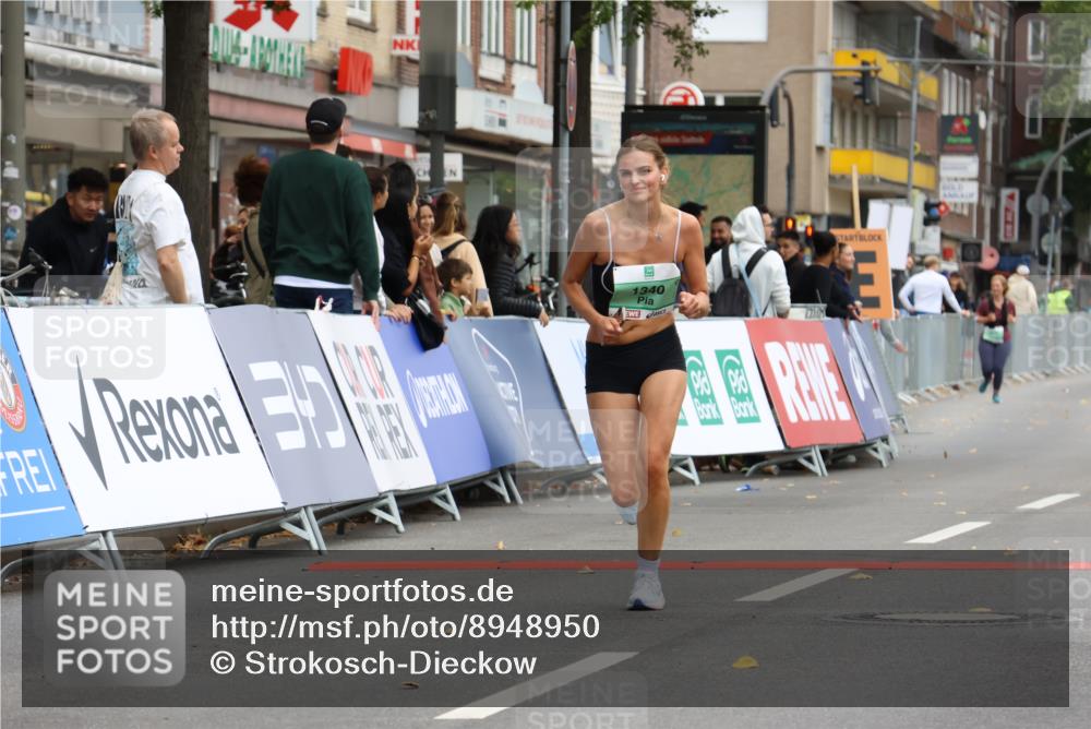 21.09.2025 - PSD Bank Halbmarathon Strokosch-Dieckow http://msf.ph/oto/8948950 21.09.2025 12:51:41 Ziel 1340, 1381, 3891 meine-sportfotos.de