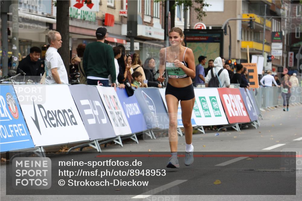 21.09.2025 - PSD Bank Halbmarathon Strokosch-Dieckow http://msf.ph/oto/8948953 21.09.2025 12:51:41 Ziel 1340, 1381, 3891 meine-sportfotos.de