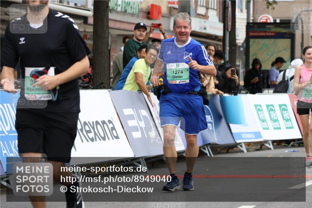 21.09.2025 - PSD Bank Halbmarathon Strokosch-Dieckow http://msf.ph/oto/8949040 21.09.2025 12:54:25 Ziel 1274, 3341, 3764, 3804, 3805 meine-sportfotos.de