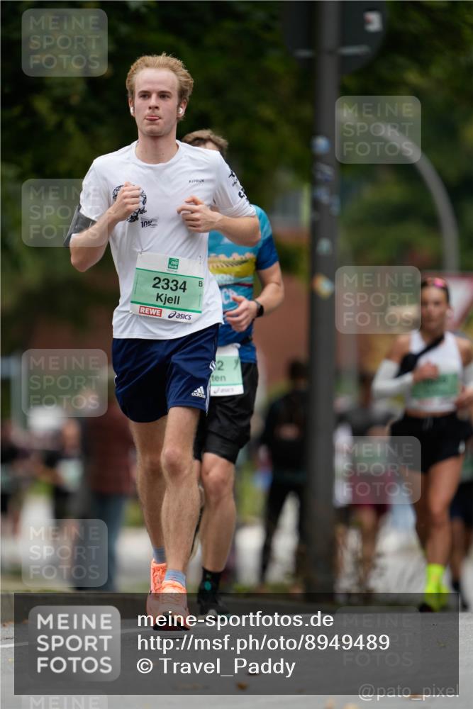 21.09.2025 - PSD Bank Halbmarathon Patografie http://msf.ph/oto/8949489 21.09.2025 10:11:45 Laufen 2334, 2 meine-sportfotos.de