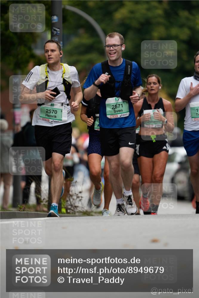 21.09.2025 - PSD Bank Halbmarathon Patografie http://msf.ph/oto/8949679 21.09.2025 10:11:32 Laufen 2570, 570, 2571, 1 meine-sportfotos.de